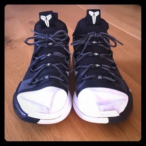 COPY - Nike Kobe AD White Toe